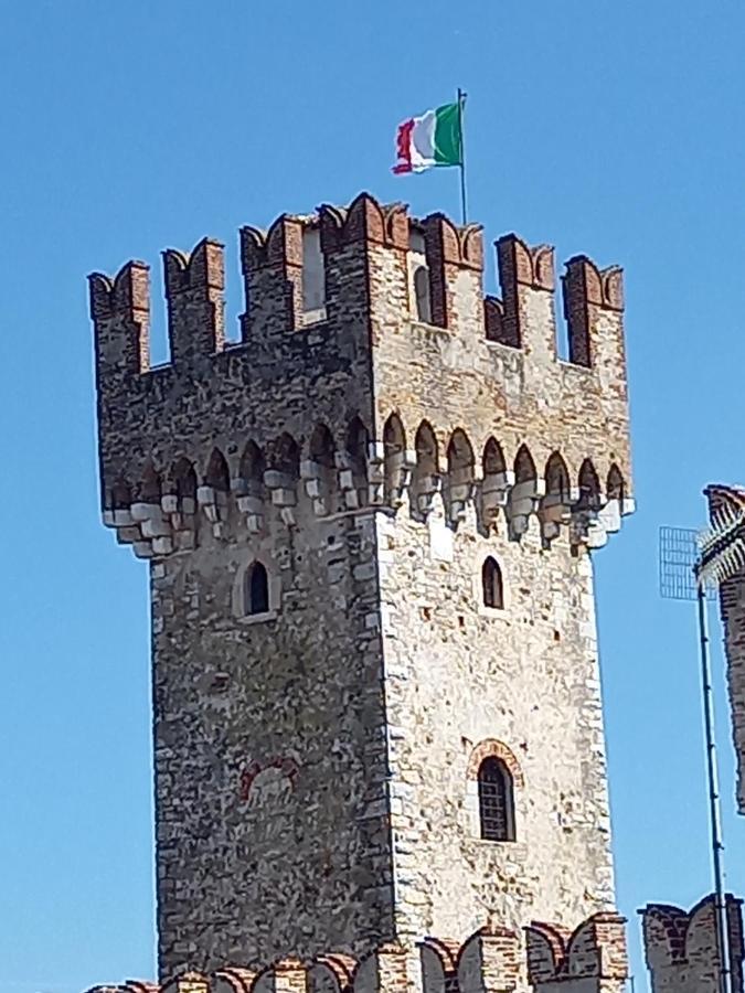 Villa Il Nido Della Civetta Sirmione Exterior foto